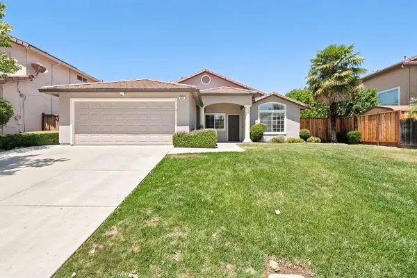 1571 Mimosa Street, HOLLISTER, CA 95023