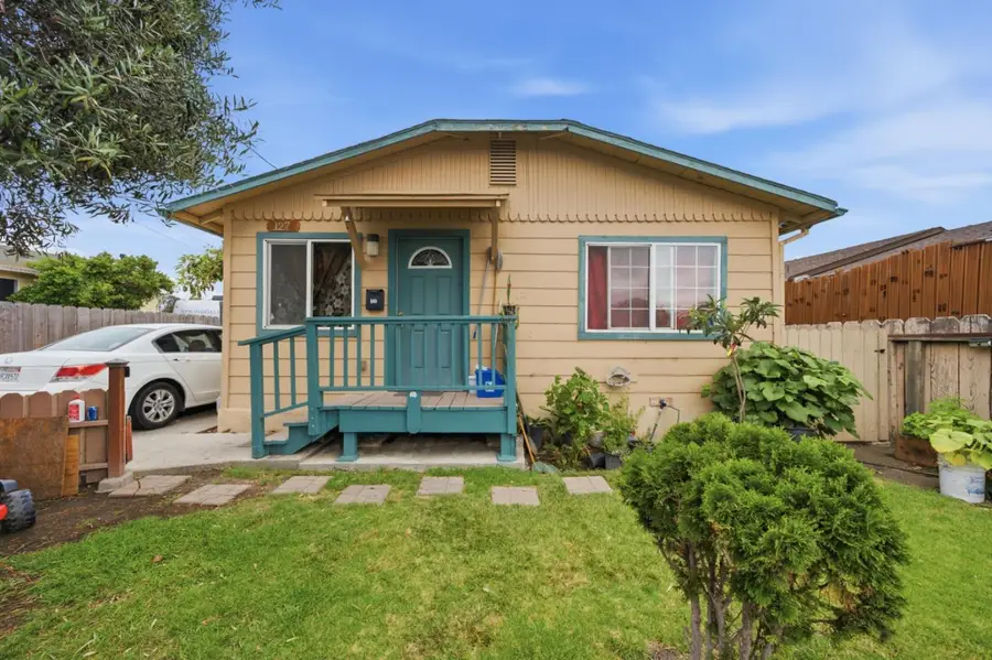 127 Madeira Avenue, Salinas, CA 93905 - #3
