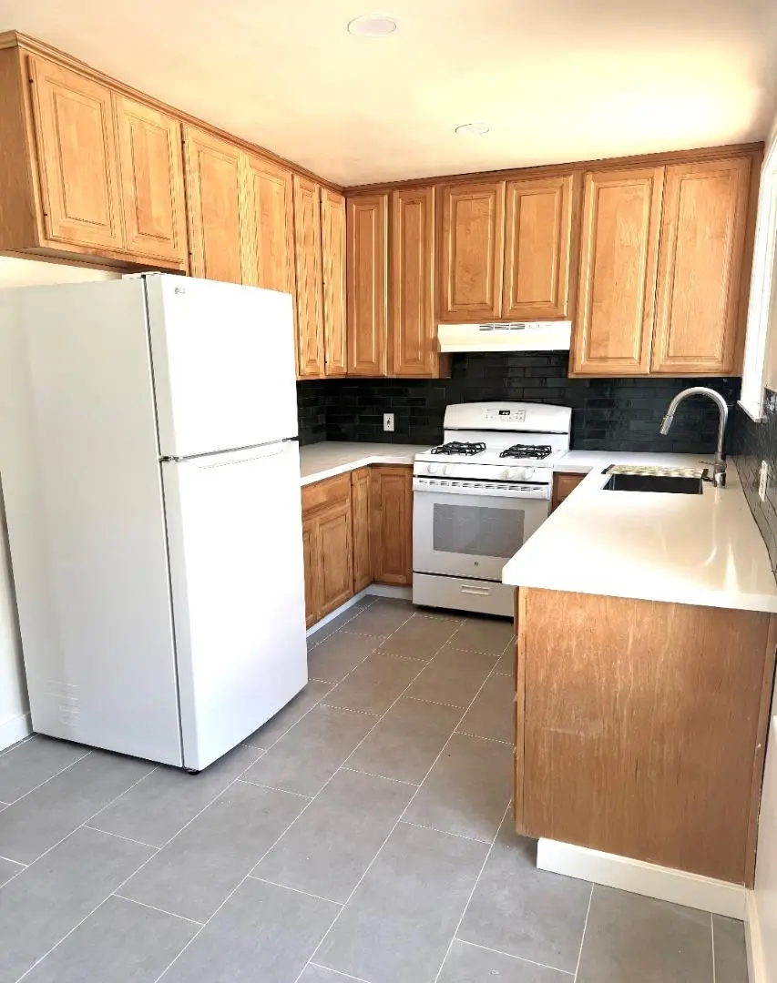 823 Cedar Street, Redwood City, CA 94063 - #2