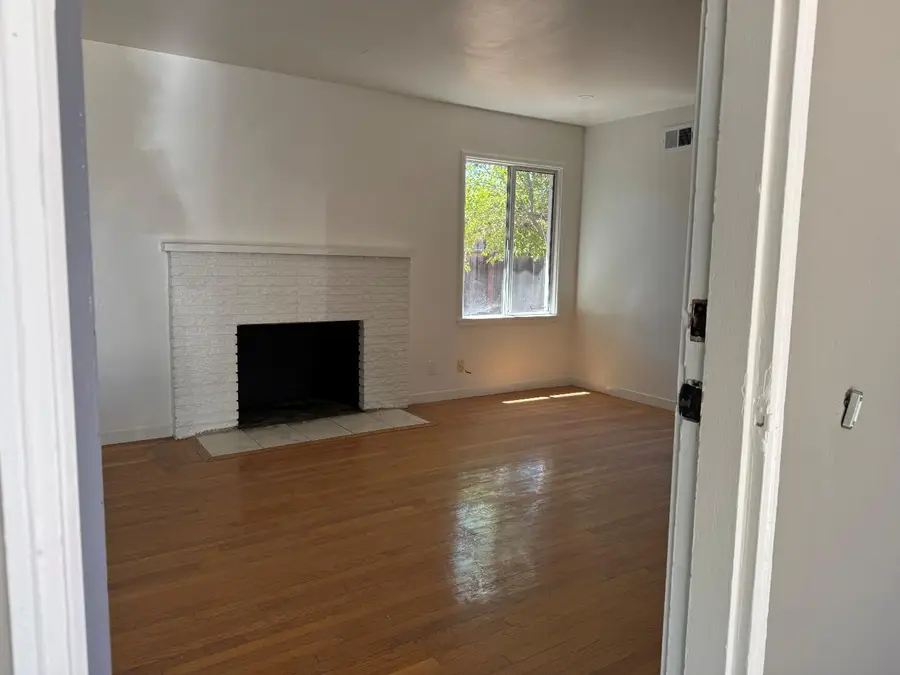 823 Cedar Street, Redwood City, CA 94063 - #3