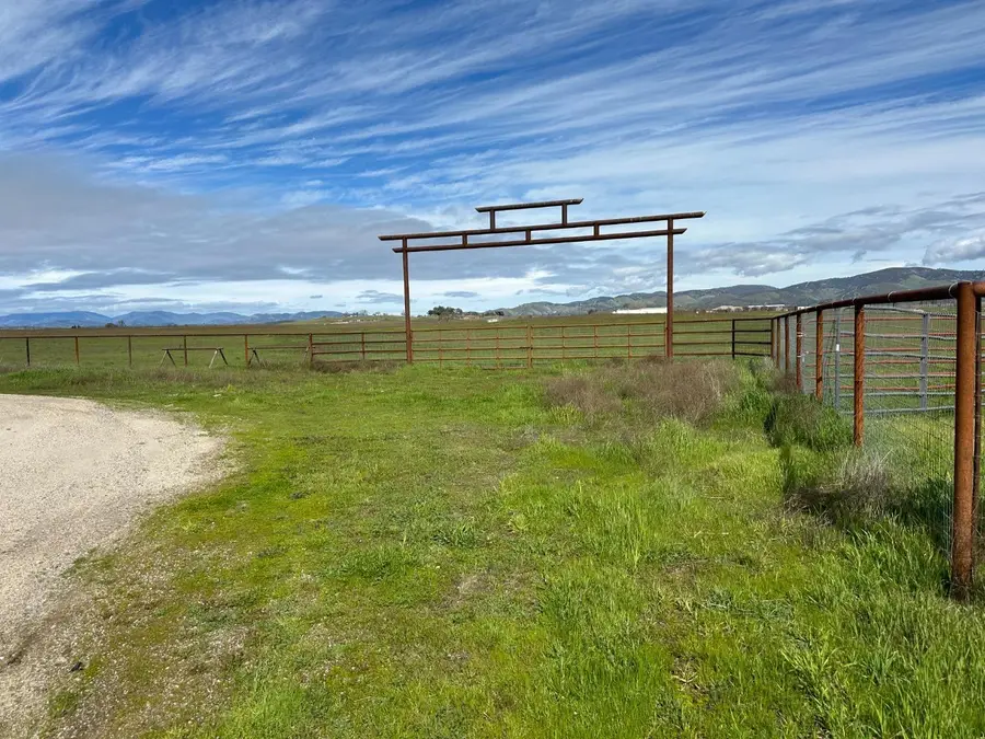 67941 Jolon Road, Lockwood, CA 93928 - #3