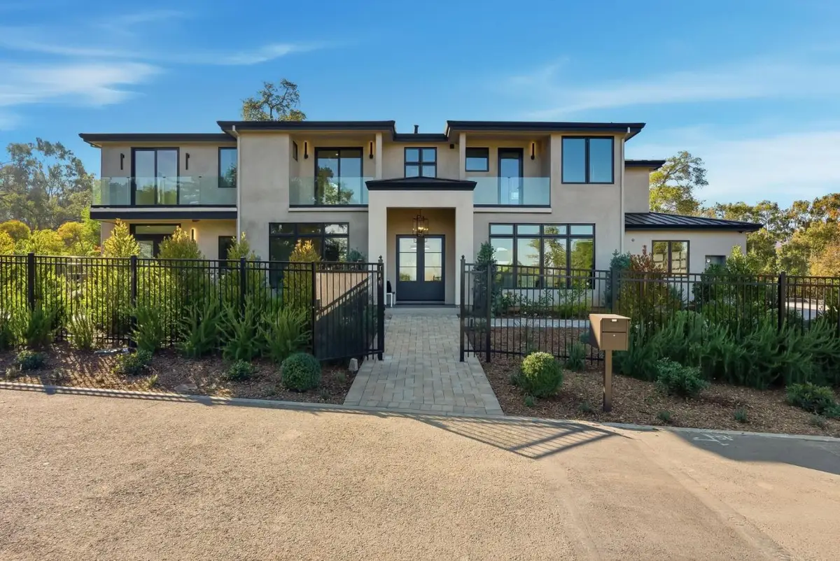 20388 Hill Avenue, Saratoga, CA 95070 - #1