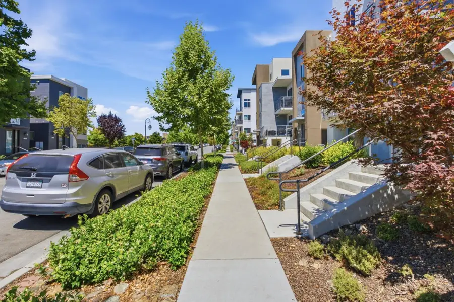 179 Llano De Los Robles Avenue  #1, San Jose, CA 95136 - #3