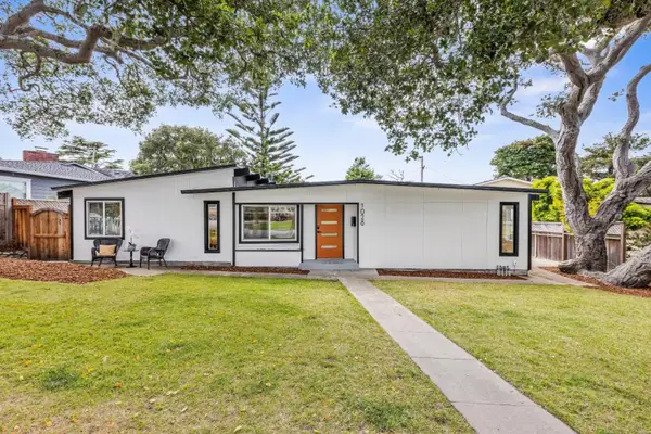 1028 McFarland Avenue, Pacific Grove, CA 93950