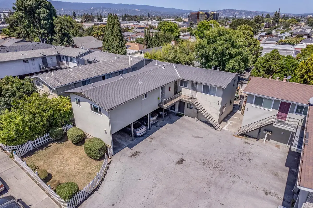 557 Hampshire Avenue, Redwood City, CA 94063 - #1