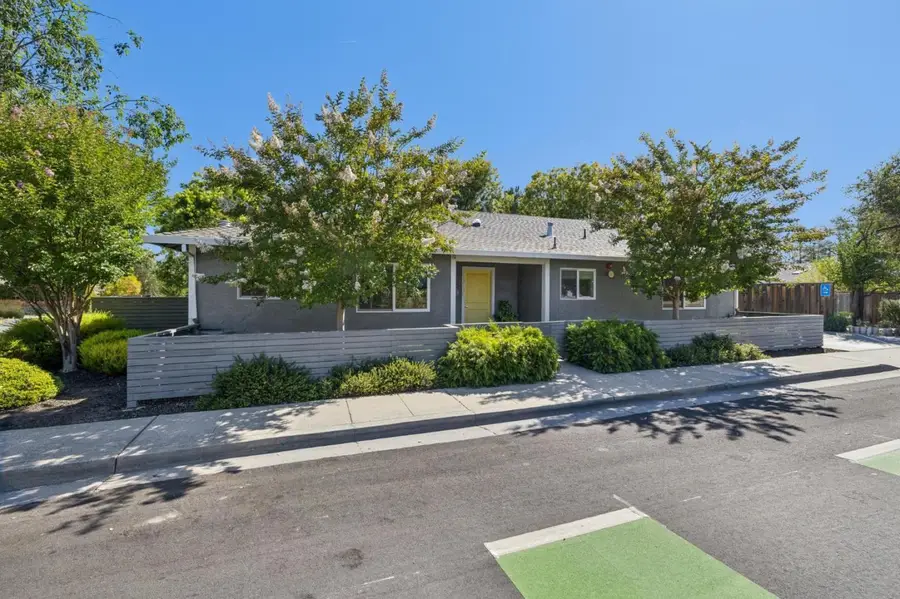 3131 Alameda De Las Pulgas, Menlo Park, CA 94025 - #2