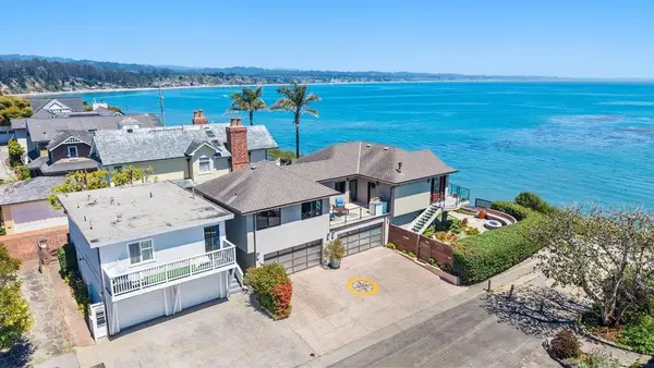 100 Oakland, CAPITOLA, CA 95010