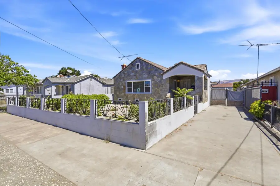 60 34th Street, San Jose, CA 95116 - #3