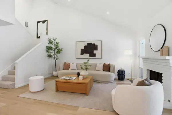 1140 Continentals Way, Belmont, CA 94002