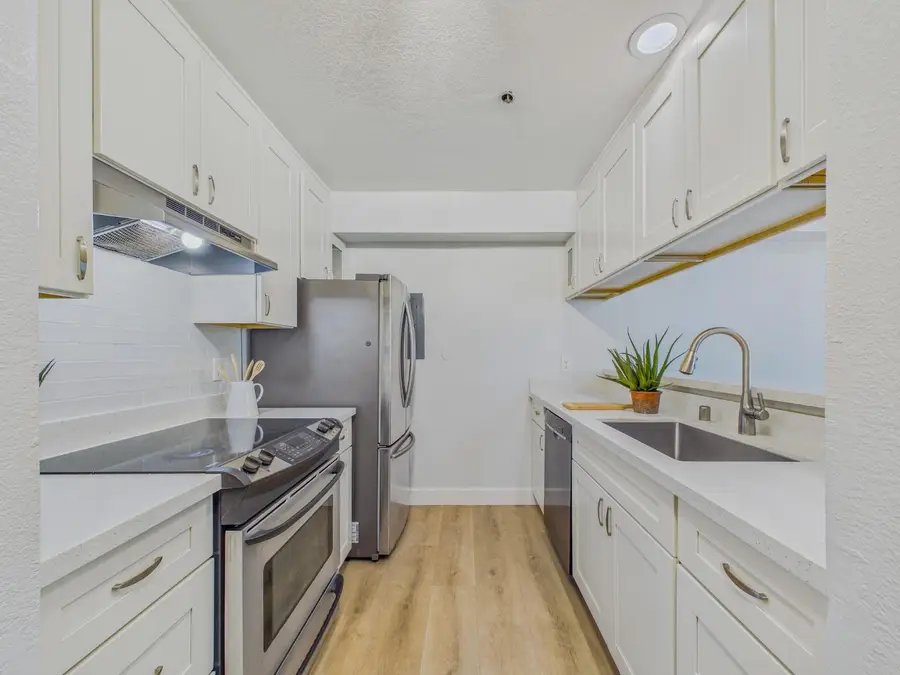 1271 Poplar Avenue  #209, Sunnyvale, CA 94086 - #3