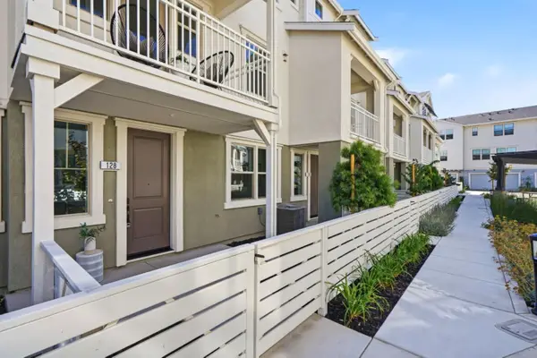 128 Oak Circle, WALNUT CREEK, CA 94597