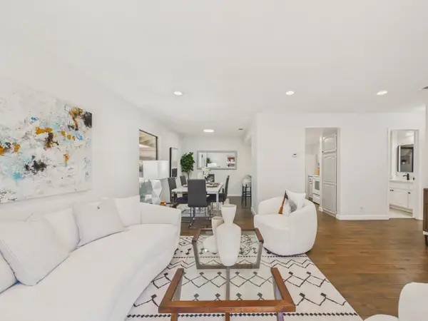 215 Red Oak Drive  #G, Sunnyvale, CA 94086