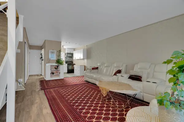 27505 Tampa Avenue  #16, HAYWARD, CA 94544