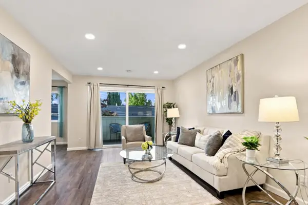 7100 Rainbow Drive  #33, San Jose, CA 95129