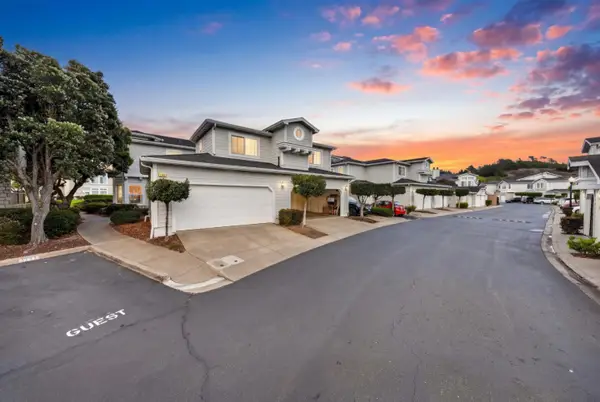 92 Outlook Circle, PACIFICA, CA 94044