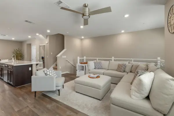 133 Llano De Los Robles Avenue  #3, San Jose, CA 95136