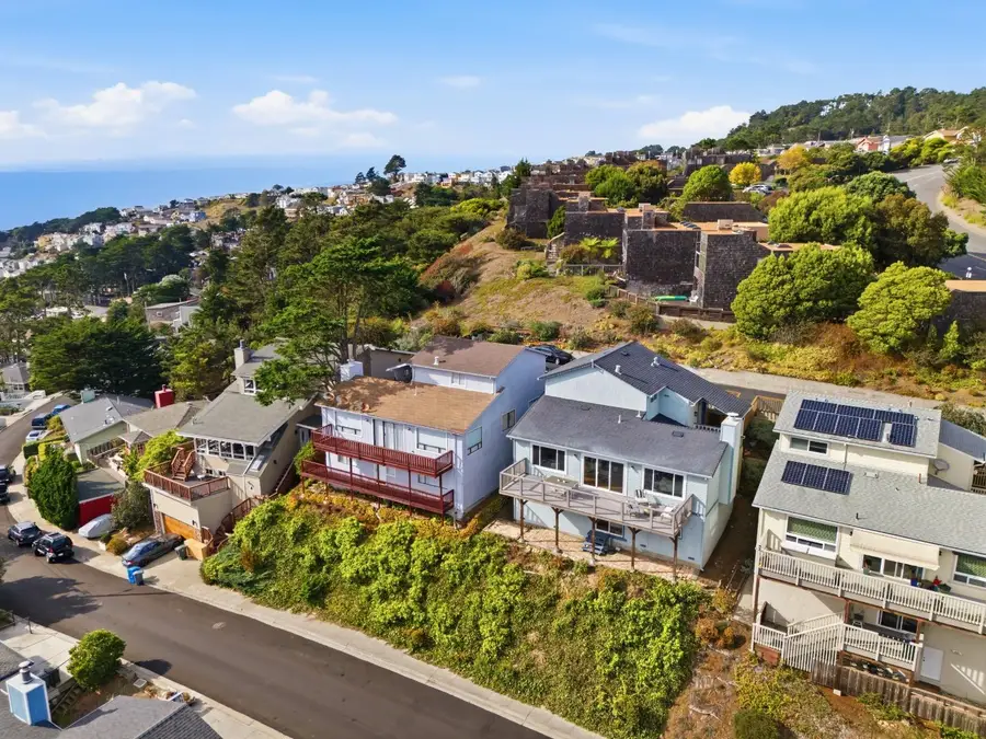 613 Farallon Avenue, Pacifica, CA 94044 - #3