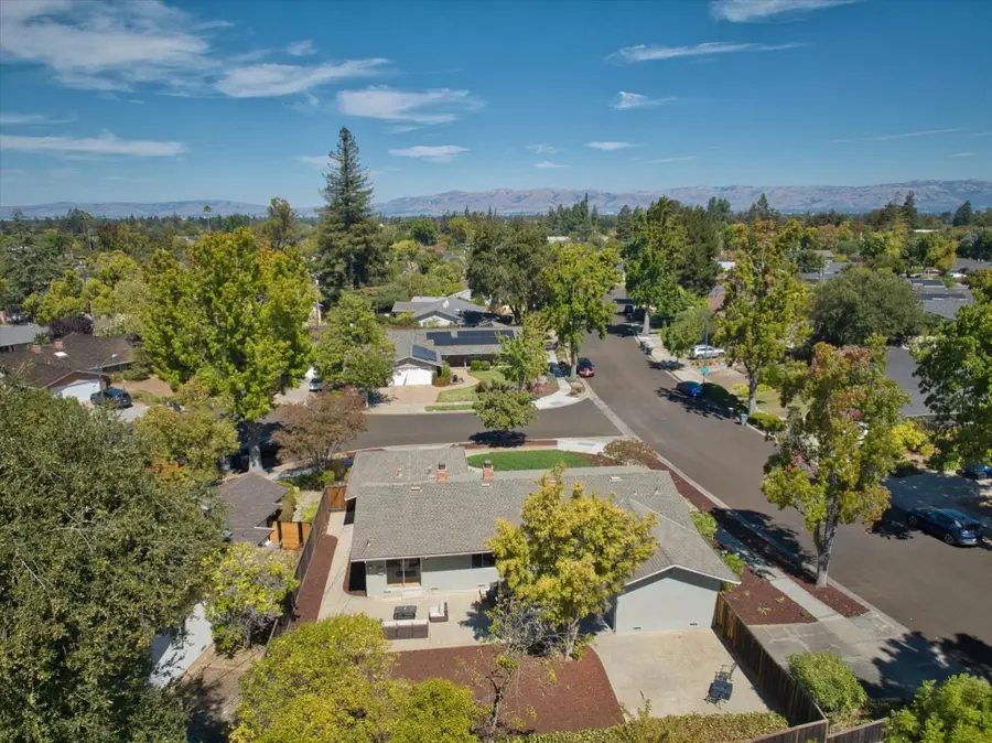 1653 Kitchener Drive, Sunnyvale, CA 94087 - #2