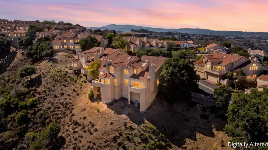 4 Honeysuckle Lane, San Carlos, CA 94070 - #3