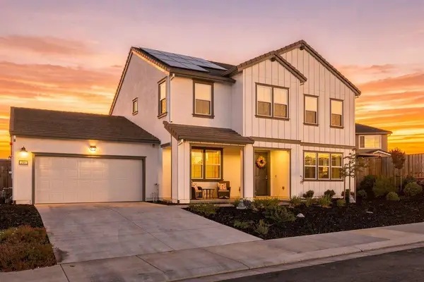 209 Luna Way, HOLLISTER, CA 95023