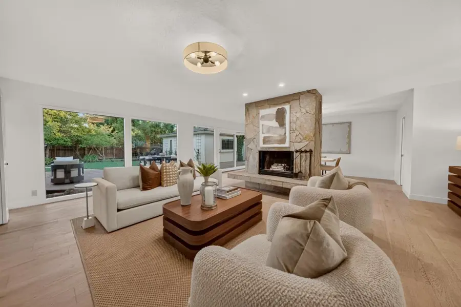 1215 Eva Avenue, Los Altos, CA 94024 - #3