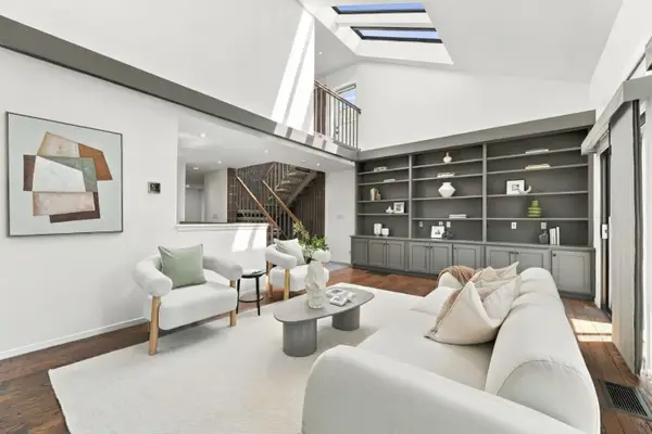 858 Arbor Road, Menlo Park, CA 94025