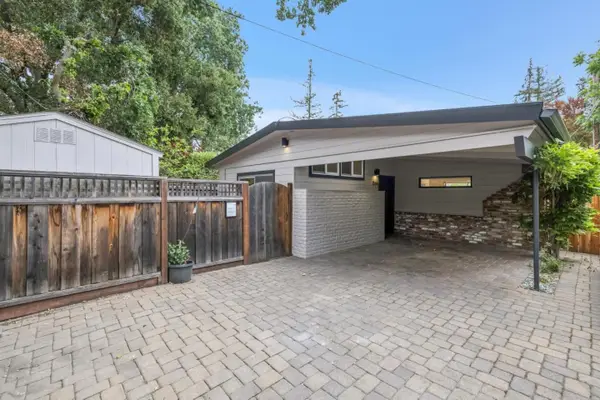 1555 Stanford Avenue, PALO ALTO, CA 94306