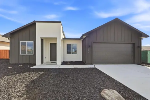 594 Fulton Way, HOLLISTER, CA 95023