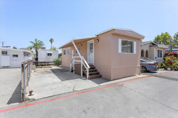 555 McLaughlin Avenue, SAN JOSE, CA 95116