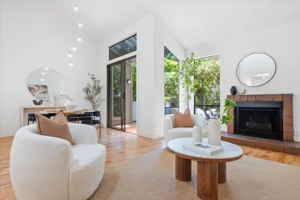 392 Whisman Road, Mountain View, CA 94043