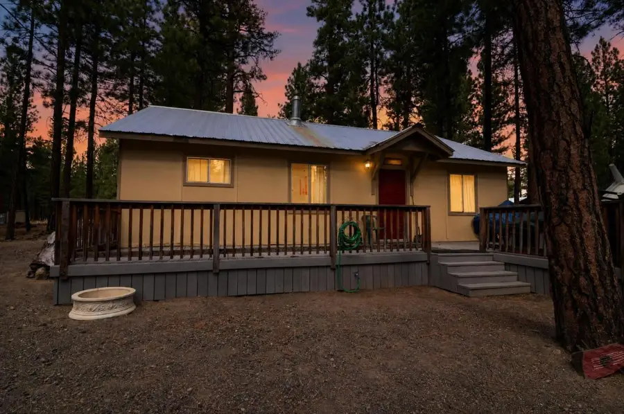 687 Tulip Way, Susanville, CA 96130 - #2