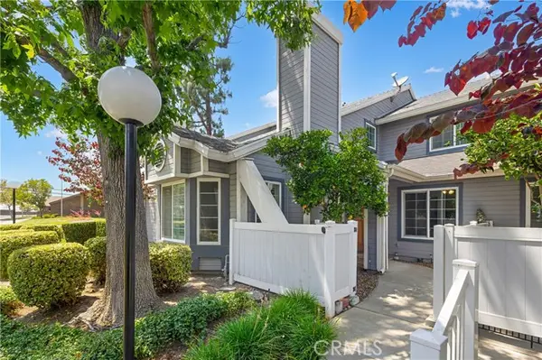 326 Monroe Court, Azusa, CA 91702