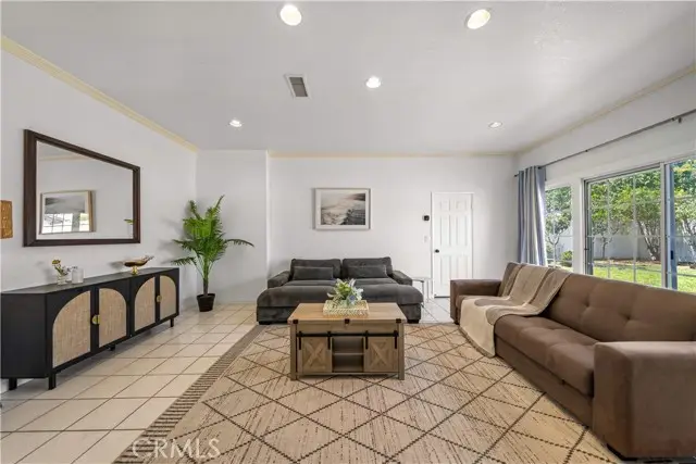 15213 Daphne Avenue, Gardena, CA 90249 - #2