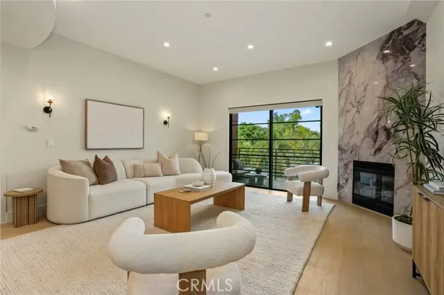 8788 Shoreham  #32, West Hollywood, CA 90069 - #2