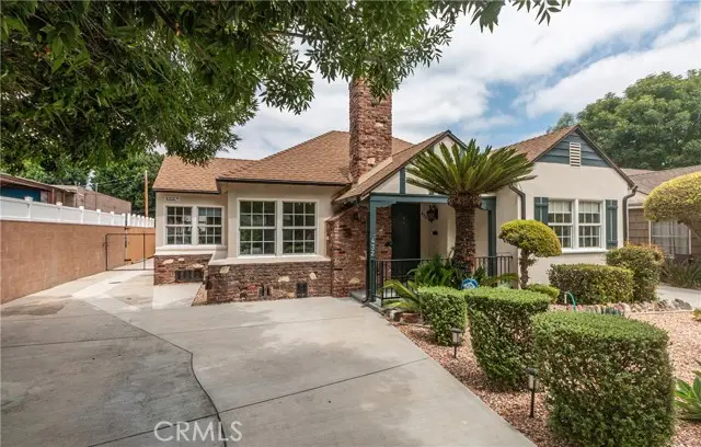 432 Beachwood Drive, Burbank, CA 91506 - #1