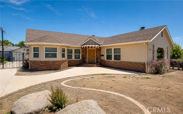 323 Weldon, Fresno, CA 93704 - #1