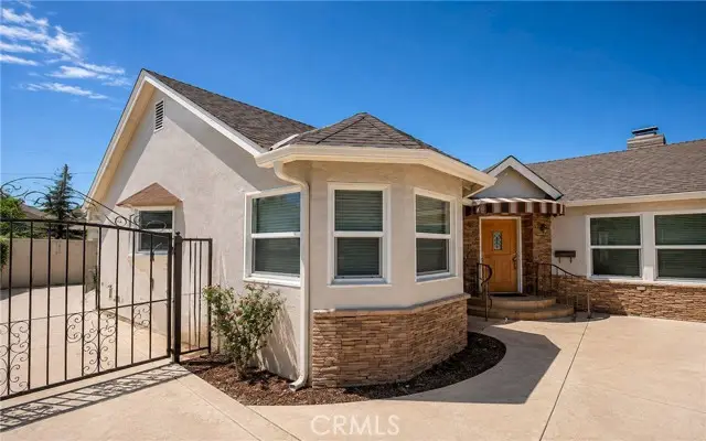 323 Weldon, Fresno, CA 93704 - #2