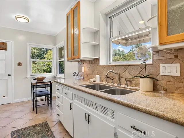 524 Bel Aire Drive, Burbank, CA 91501 - #3