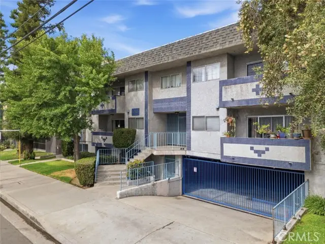 6245 Woodman Avenue  #209, Valley Glen, CA 91401 - #2