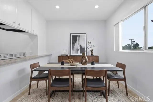 6245 Woodman Avenue  #209, Valley Glen, CA 91401 - #3