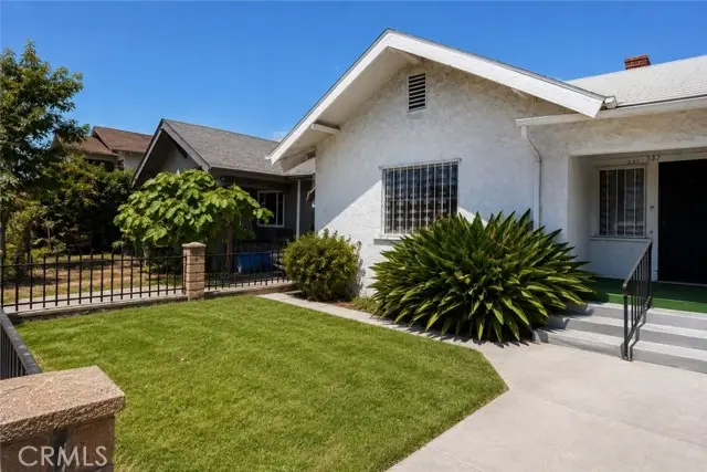 537 49th, Los Angeles, CA 90037 - #3