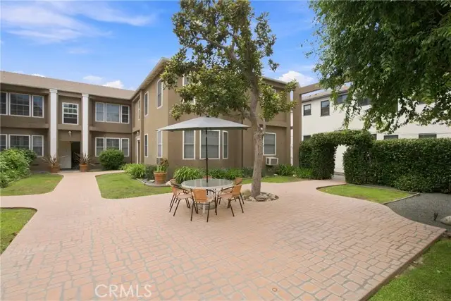 15034 Dickens Street  #4, Sherman Oaks, CA 91403 - #2