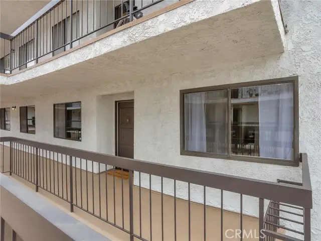 635 Elmwood Avenue  #203, Burbank, CA 91501 - #2