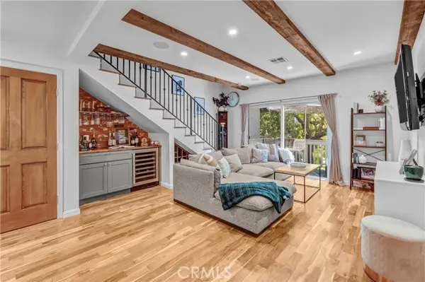 7050 Shoup  #212, Canoga Park, CA 91303