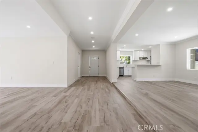 10227 Mcvine, Sunland, CA 91040 - #3