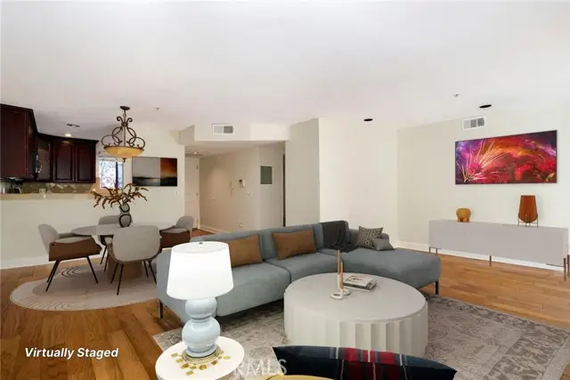 422 Hawthorne Street  #3, Glendale, CA 91204 - #2