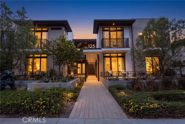 125 Hurlbut Street  #202, Pasadena, CA 91105