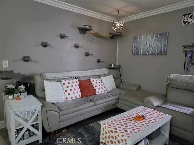 7035 Woodley Avenue, Van Nuys, CA 91406 - #3