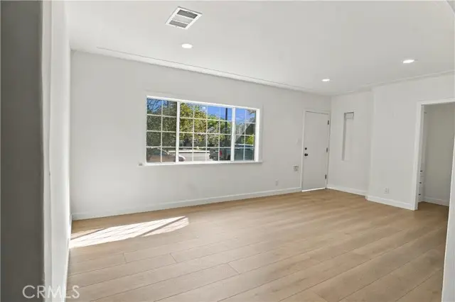 2211 Verdugo, Burbank, CA 91506 - #2