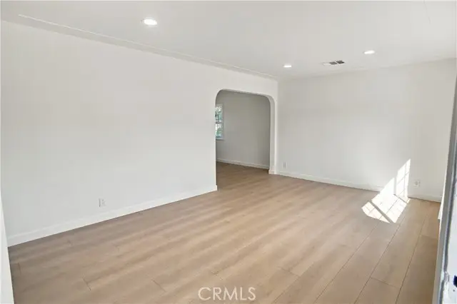 2211 Verdugo, Burbank, CA 91506 - #3